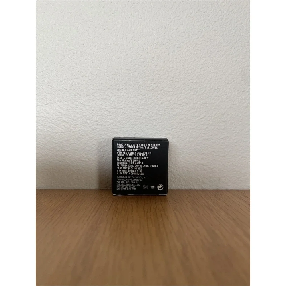 Mac powder kiss soft matte eyeshadow in werk, werk, werk